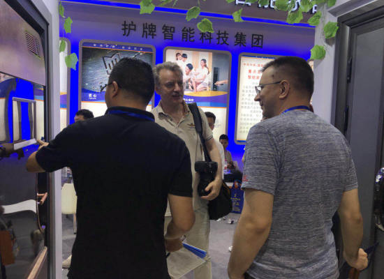 護(hù)牌智能門(mén)：小小一扇門(mén)，將成就大產(chǎn)業(yè)